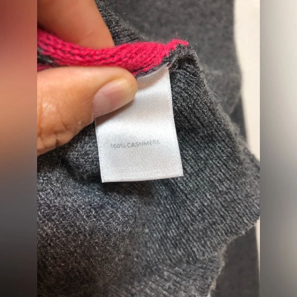 Halogen gray and Fuchsia Houndstooth Sweater 100 cashmere